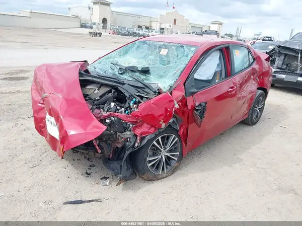 5YFBURHE9GP411172 2016 TOYOTA COROLLA - Image 2