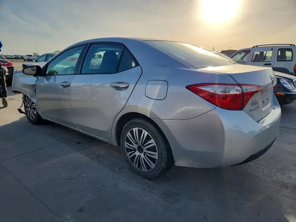 5YFBURHE9GP415481 2016 TOYOTA COROLLA - Image 2