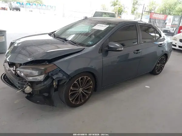 5YFBURHE9GP422141 2016 TOYOTA COROLLA - Image 2