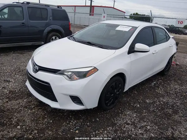 5YFBURHE9GP422382 2016 TOYOTA COROLLA - Image 2