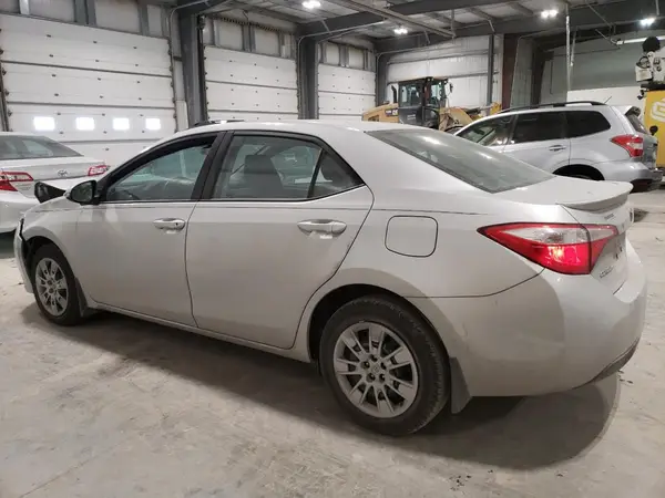 5YFBURHE9GP424701 2016 TOYOTA COROLLA - Image 2
