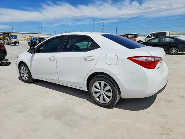 5YFBURHE9GP434256 2016 TOYOTA COROLLA - Image 2