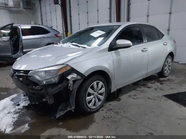 5YFBURHE9GP438730 2016 TOYOTA COROLLA - Image 2