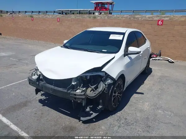 5YFBURHE9GP442969 2016 TOYOTA COROLLA - Image 2