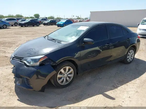 5YFBURHE9GP447492 2016 TOYOTA COROLLA - Image 2