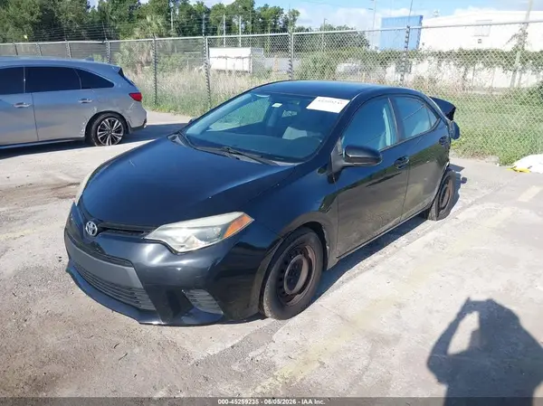 5YFBURHE9GP450330 2016 TOYOTA COROLLA - Image 2