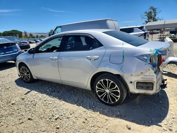 5YFBURHE9GP456368 2016 TOYOTA COROLLA - Image 2