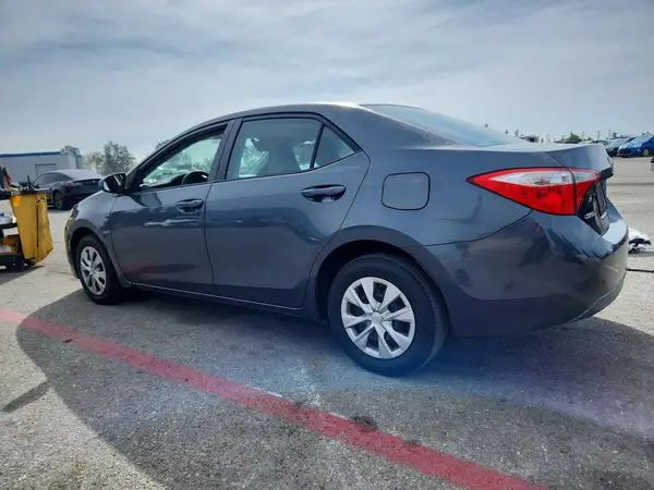 5YFBURHE9GP463756 2016 TOYOTA COROLLA - Image 2