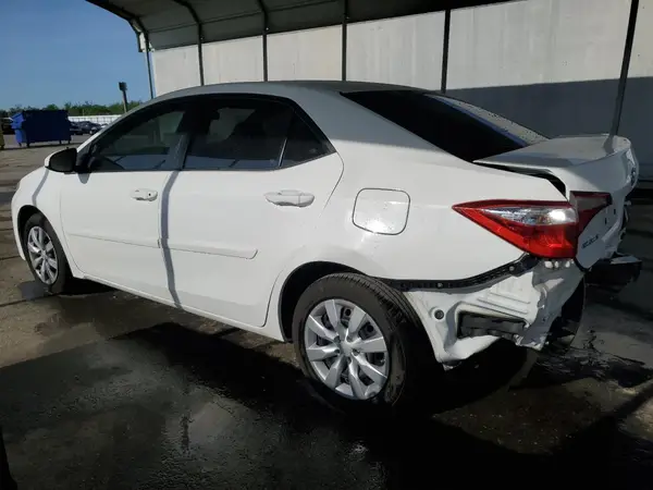 5YFBURHE9GP464793 2016 TOYOTA COROLLA - Image 2