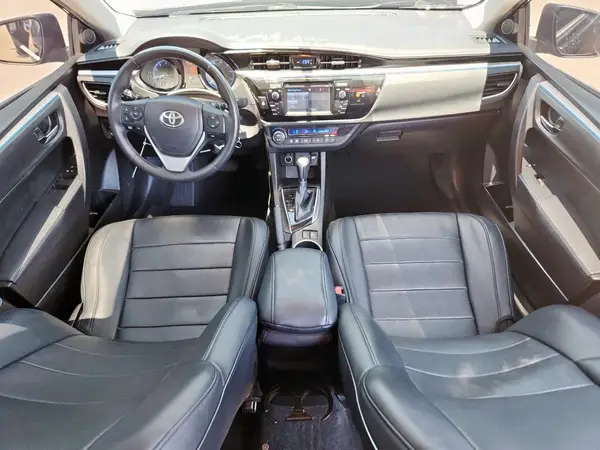 5YFBURHE9GP470173 2016 TOYOTA COROLLA - Image 8