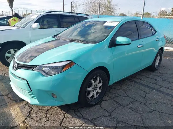 5YFBURHE9GP475423 2016 TOYOTA COROLLA - Image 2