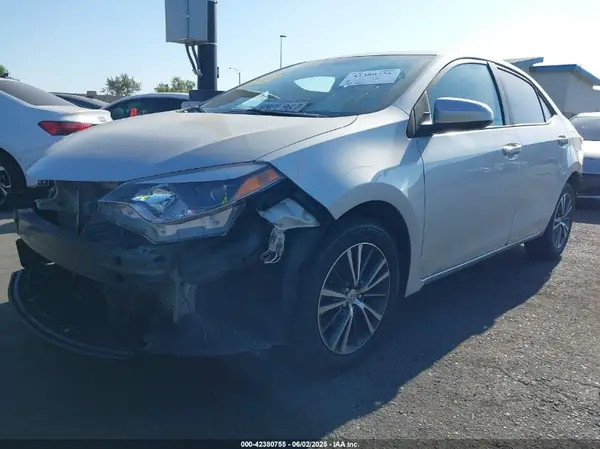 5YFBURHE9GP479374 2016 TOYOTA COROLLA - Image 2