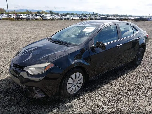 5YFBURHE9GP479441 2016 TOYOTA COROLLA - Image 2