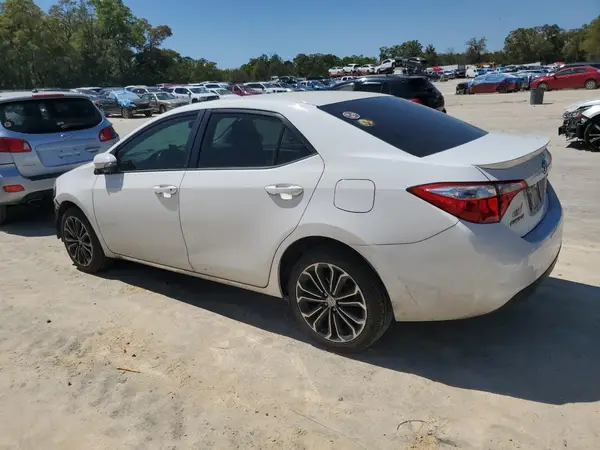 5YFBURHE9GP482047 2016 TOYOTA COROLLA - Image 2