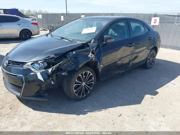 5YFBURHE9GP483408 2016 TOYOTA COROLLA - Image 2