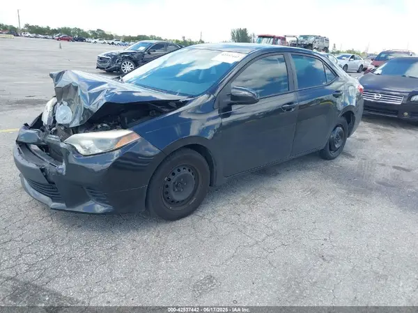 5YFBURHE9GP487331 2016 TOYOTA COROLLA - Image 2