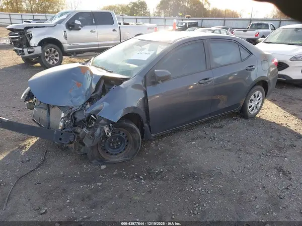 5YFBURHE9GP490133 2016 TOYOTA COROLLA - Image 2