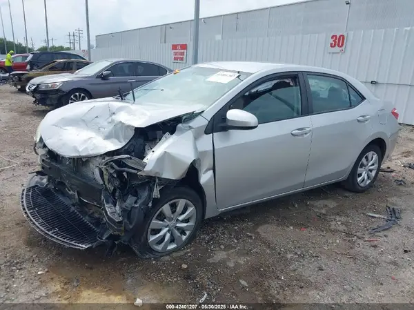 5YFBURHE9GP491024 2016 TOYOTA COROLLA - Image 2