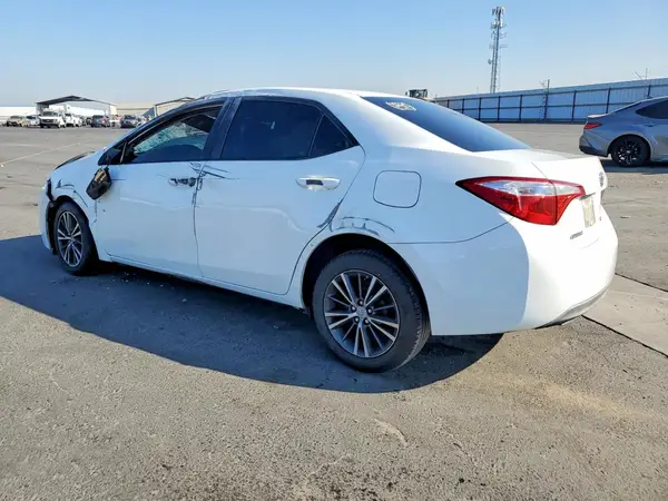 5YFBURHE9GP492447 2016 TOYOTA COROLLA - Image 2