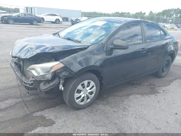 5YFBURHE9GP496482 2016 TOYOTA COROLLA - Image 2