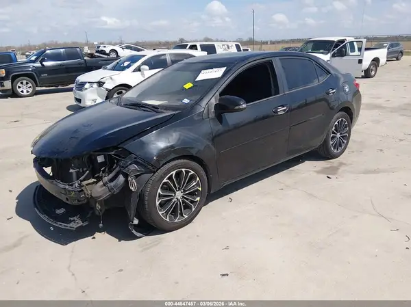 5YFBURHE9GP501650 2016 TOYOTA COROLLA - Image 2