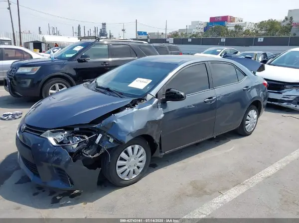 5YFBURHE9GP503740 2016 TOYOTA COROLLA - Image 2