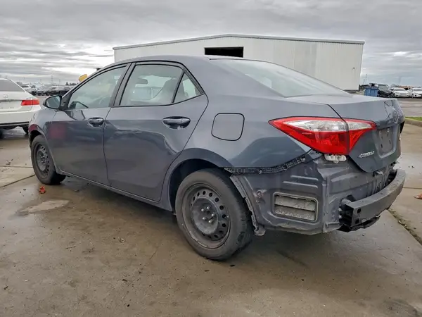 5YFBURHE9GP505942 2016 TOYOTA COROLLA - Image 2