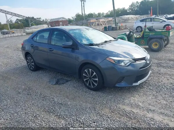 5YFBURHE9GP506802 2016 TOYOTA COROLLA - Image 1