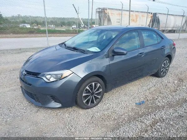 5YFBURHE9GP506802 2016 TOYOTA COROLLA - Image 2