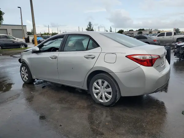 5YFBURHE9GP507674 2016 TOYOTA COROLLA - Image 2