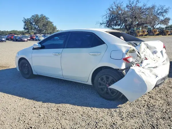 5YFBURHE9GP508758 2016 TOYOTA COROLLA - Image 2