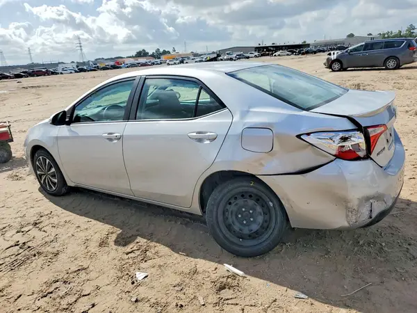 5YFBURHE9GP509215 2016 TOYOTA COROLLA - Image 2