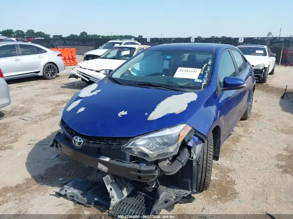 5YFBURHE9GP509537 2016 TOYOTA COROLLA - Image 2