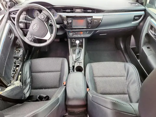 5YFBURHE9GP511580 2016 TOYOTA COROLLA - Image 8