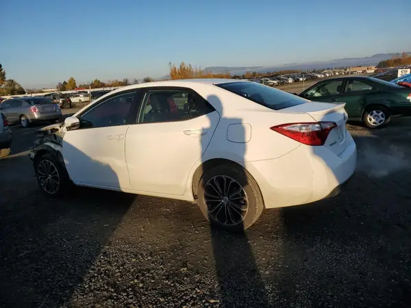 5YFBURHE9GP511644 2016 TOYOTA COROLLA - Image 2