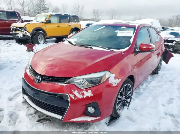 5YFBURHE9GP512261 2016 TOYOTA COROLLA - Image 2