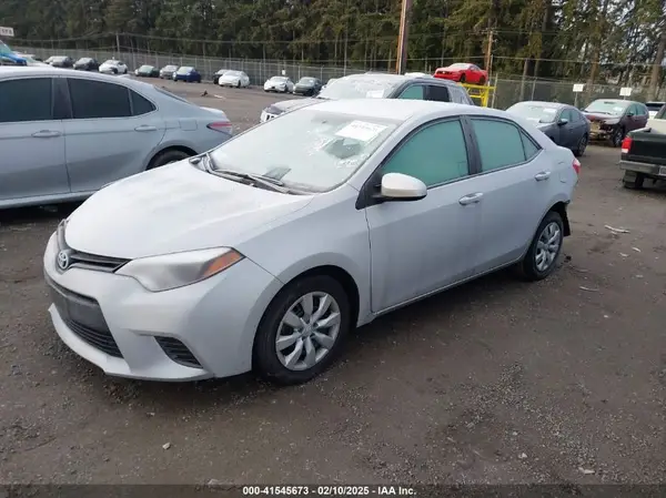 5YFBURHE9GP512647 2016 TOYOTA COROLLA - Image 2
