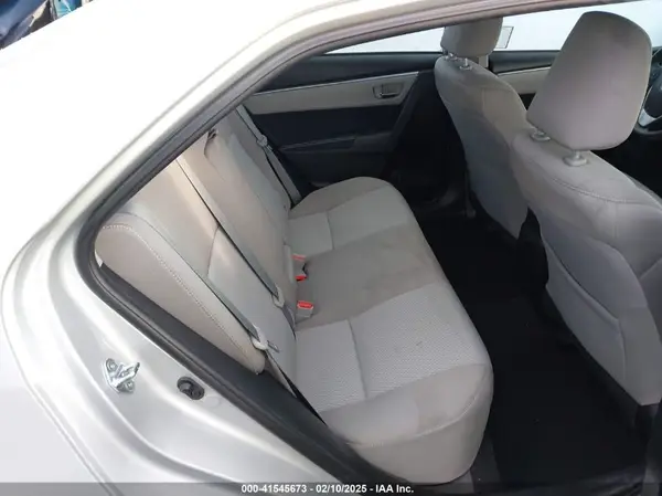 5YFBURHE9GP512647 2016 TOYOTA COROLLA - Image 8