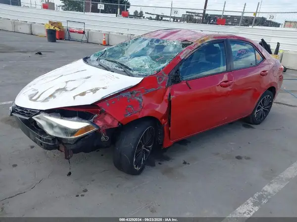 5YFBURHE9GP514186 2016 TOYOTA COROLLA - Image 2
