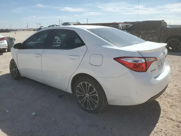 5YFBURHE9GP516097 2016 TOYOTA COROLLA - Image 2
