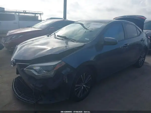 5YFBURHE9GP516486 2016 TOYOTA COROLLA - Image 2