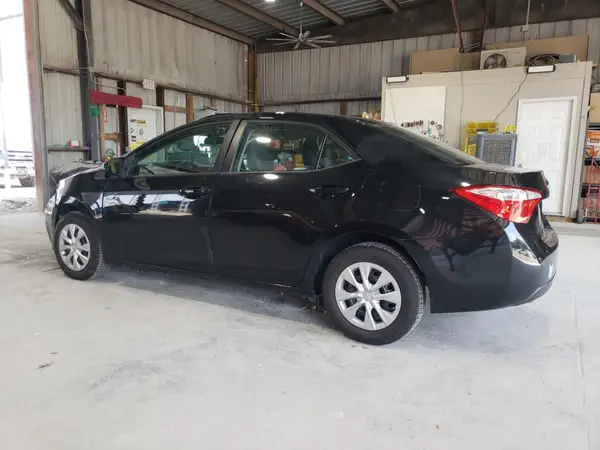 5YFBURHE9GP520473 2016 TOYOTA COROLLA - Image 2
