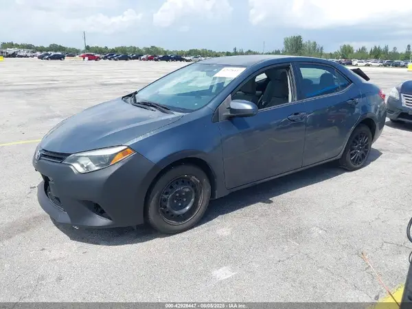 5YFBURHE9GP539749 2016 TOYOTA COROLLA - Image 2