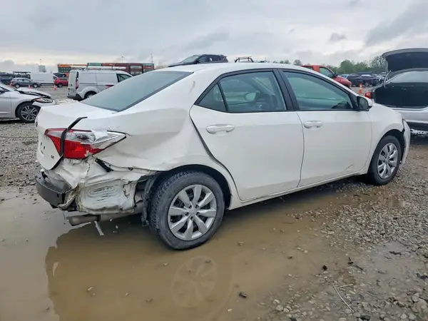 5YFBURHE9GP542053 2016 TOYOTA COROLLA - Image 2