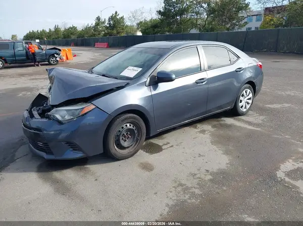 5YFBURHE9GP542523 2016 TOYOTA COROLLA - Image 2