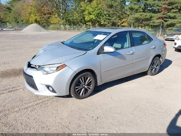 5YFBURHE9GP553778 2016 TOYOTA COROLLA - Image 2