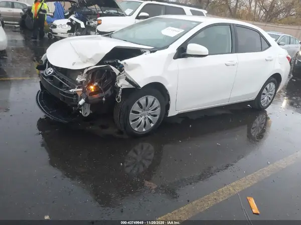 5YFBURHE9GP554512 2016 TOYOTA COROLLA - Image 2