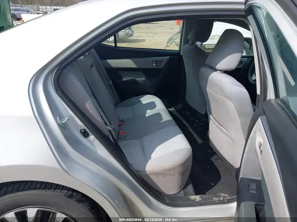 5YFBURHE9GP561024 2016 TOYOTA COROLLA - Image 8