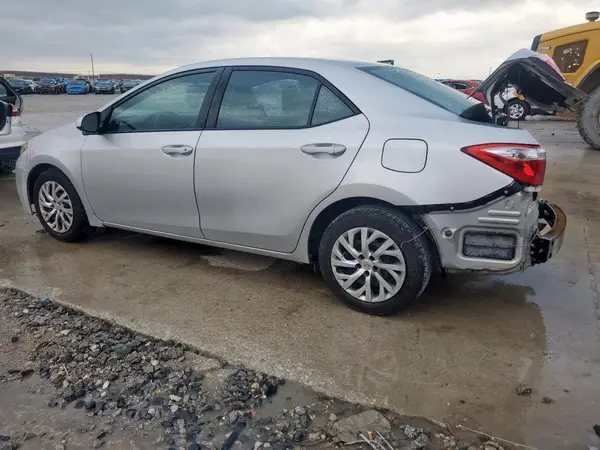 5YFBURHE9GP562190 2016 TOYOTA COROLLA - Image 2