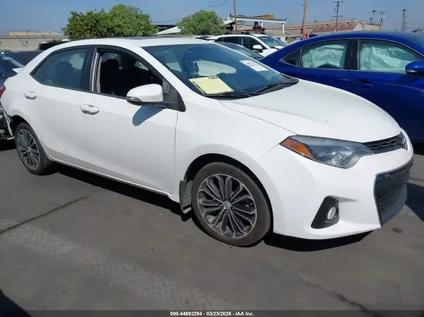 5YFBURHE9GP563999 2016 TOYOTA COROLLA - Image 1